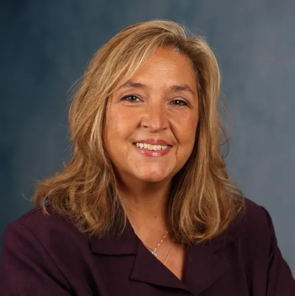 Debbie Janik Profile